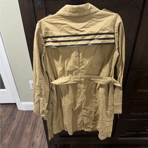 Jean Paul Gaultier Tan Trench Coat with Black Accents - Picture 4 of 7